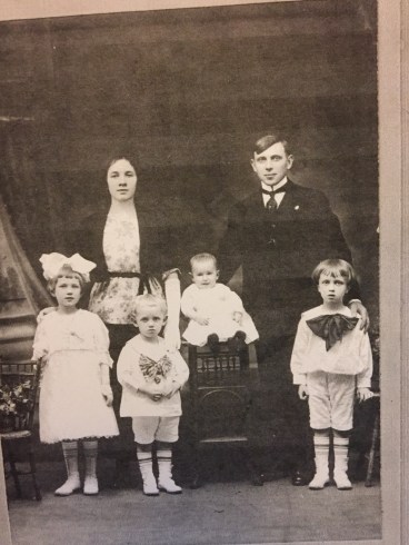 877E5DC6-C3B9-4C74-B654-8E23B204B82B